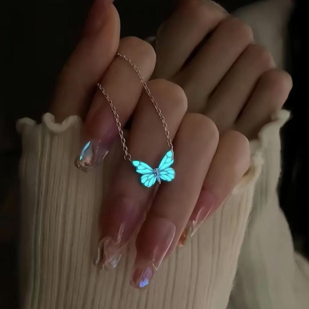 Серебряное ожерелье-бабочка «Аврора» S925 - Светящийся кулон в стиле «Лесная сказка» на ключичной цепочке.