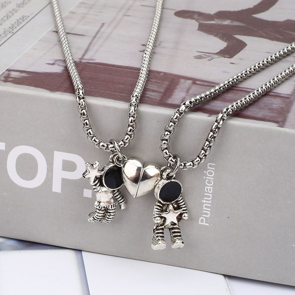 Fashion Creative Magnetic Silver Color Friendship Jewelry Star Couple Necklaces Spaceman Pendant