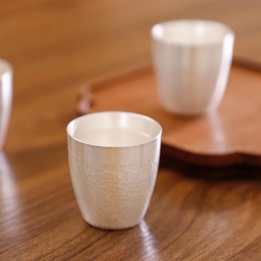 Набор для вина из серебра 999 пробы, кованая вручную маленькая серебряная чарка 1, две чарки для байцзю, серебряные винные чарки, серебряные чарки для байцзю