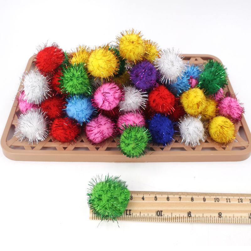Товары для арт-зоны: Цветные пушистые помпоны для проектов от младших до старших классов