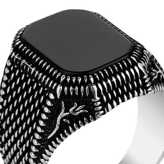 Small Ring Exquisite Daily Wear