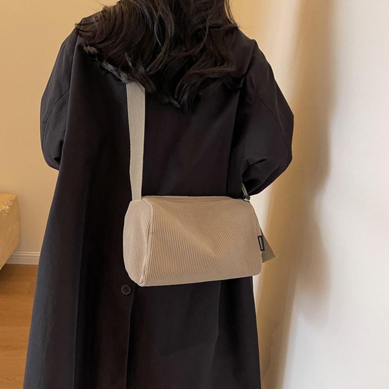 Трендовая сумочка женская для девушек, прочная, однотонная, из вельвета, женская повседневная сумка через плечо, сумка для телефона MIT
