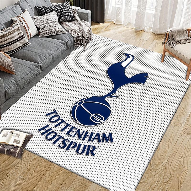 Spurs Flannel Printed Carpet, Home Sofa Decoration for Living Room & Bedroom, Non‑Slip Play Flannel Floor Mat for Game Room