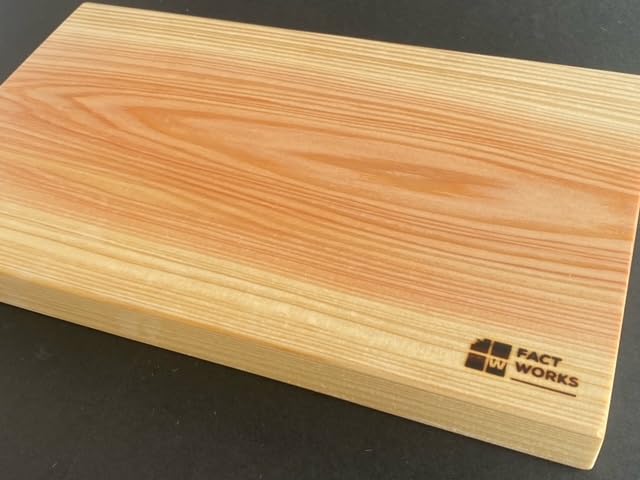 Разделочная доска FACT WORKS из кипариса хиноки, 21 см x 35 см x 3 см толщиной, Высококачественная древесина местного производства, Цельный кусок, Кипарис хиноки (Размер на выбор) (35см)