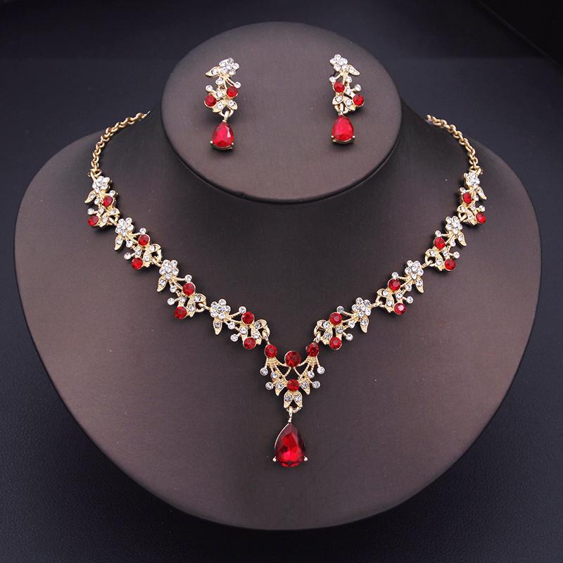 Exquisite Dangle Earrings and Necklace for Women Elegant Jewelry Set Flower Design Shining Rhinestone Necklace Set Wedding