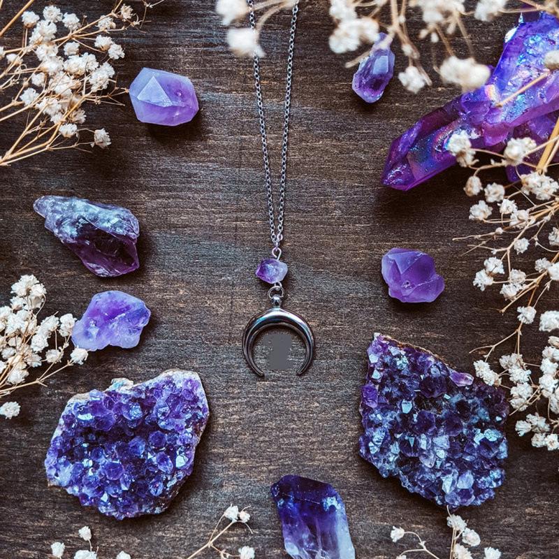 Серебряный кулон Луна с фиолетовым кристаллом - Изысканный подарок для друзей