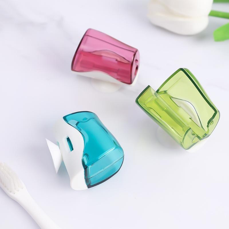 Household Family Wall Mounted Dust Proof Toothbrush Holder Rack Bathroom Creative Sucker Toothbrush Dust Cover