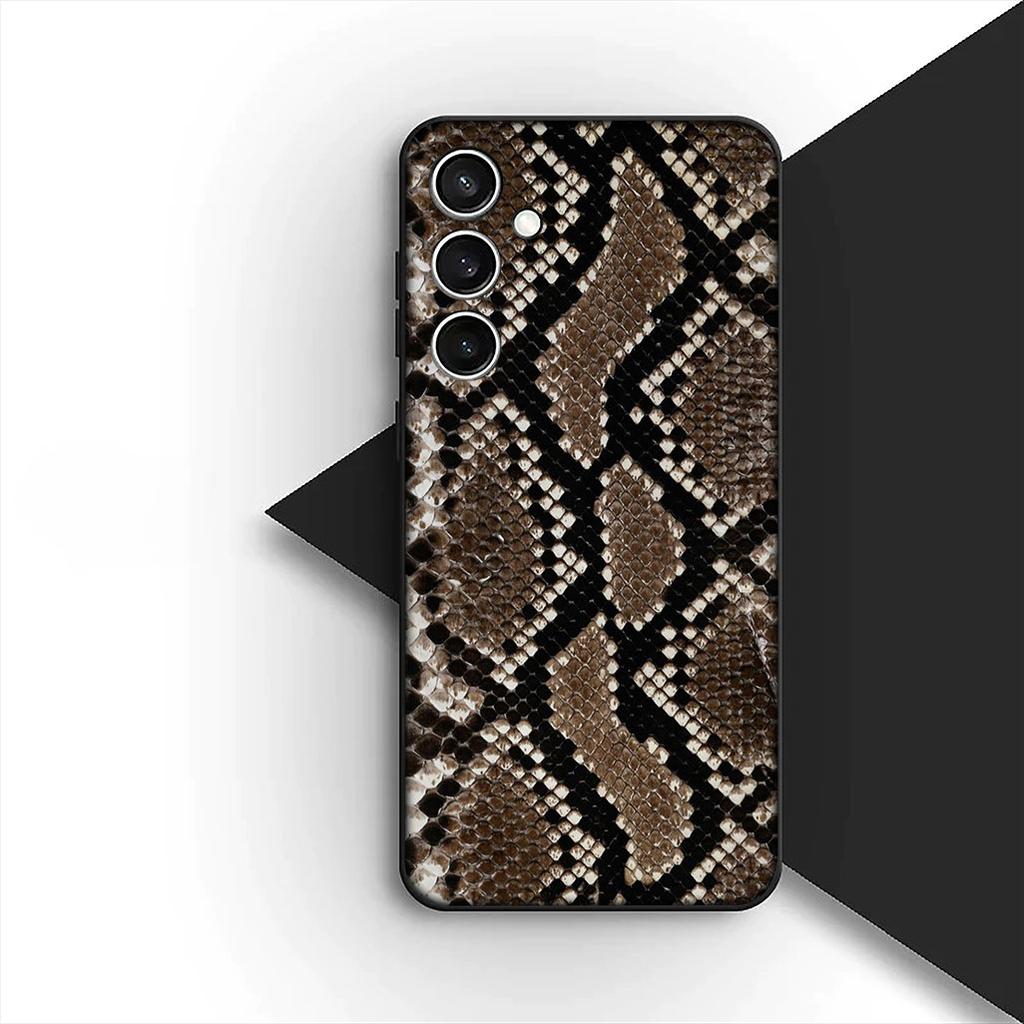 Cover for Motorola Moto Edge 70 60 Fusion NEO Pro G56 G96 G04 G05 20 G Stylus Casing Phone Case Cow Print Leopard Snake