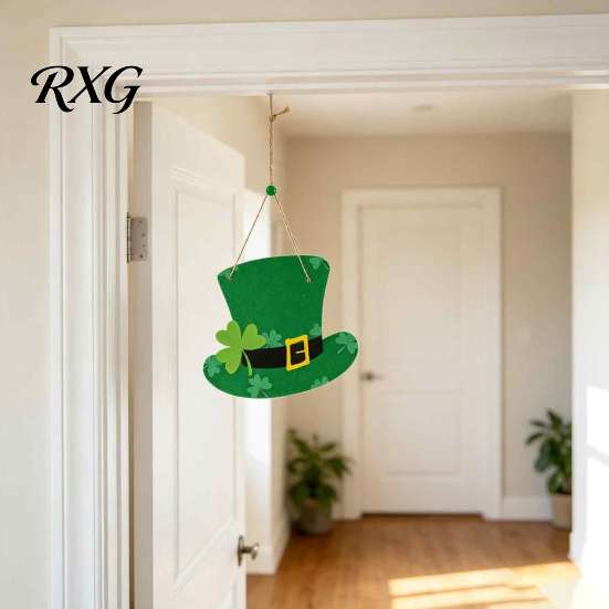 Rustic Farmhouse Porch Decoration St. Patrick's Day Wooden Door Sign, Luck Clover Green Hat Themed Hanging St Patrick Yard Sign Plaque, Decorative