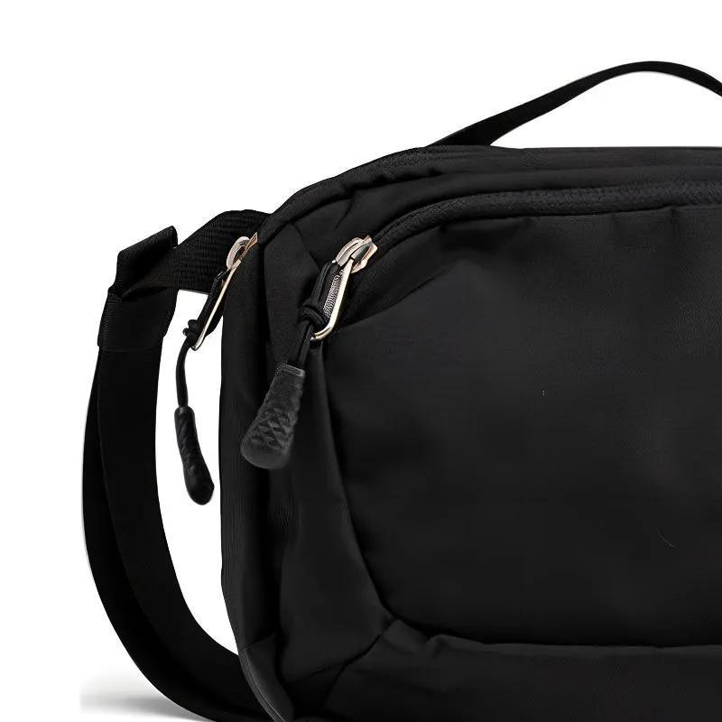 THE NORTH FACE 3L Casual Outdoor Bags Nylon Fabric Black Unisex (Unisex) Outdoor Bags NF00CJ4X