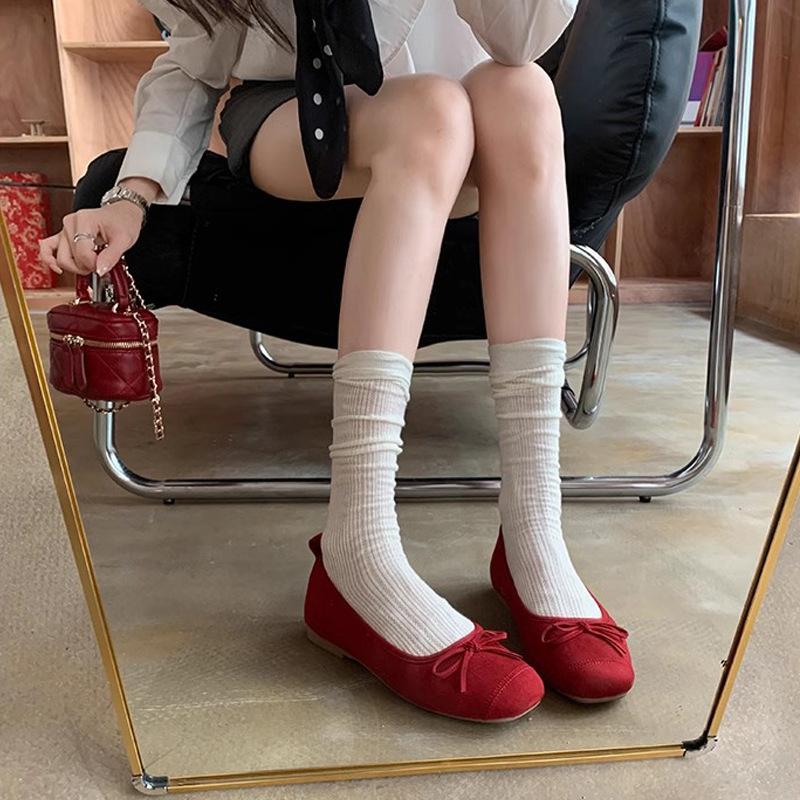 Виноградный бант в балетном стиле квадратный круглый носок мягкая замша неглубокий вырез одинарные туфли женские Мэри Джейн на четыре сезона красная плоская подошва