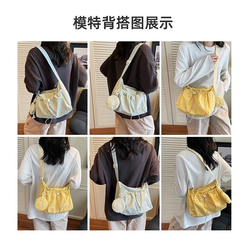 2025 New Lightweight Shoulder Bag Large Capacity Simple Commuting Versatile Bag Women’s Good-Looking Casual Nylon Cloth Bag