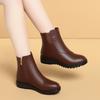 Mom Shoes Short Boots Soft Leather Cotton Shoes Soft Sole Velvet Leather Shoes and Elderly Winter New Boots Non-slip Flat Women's Boots