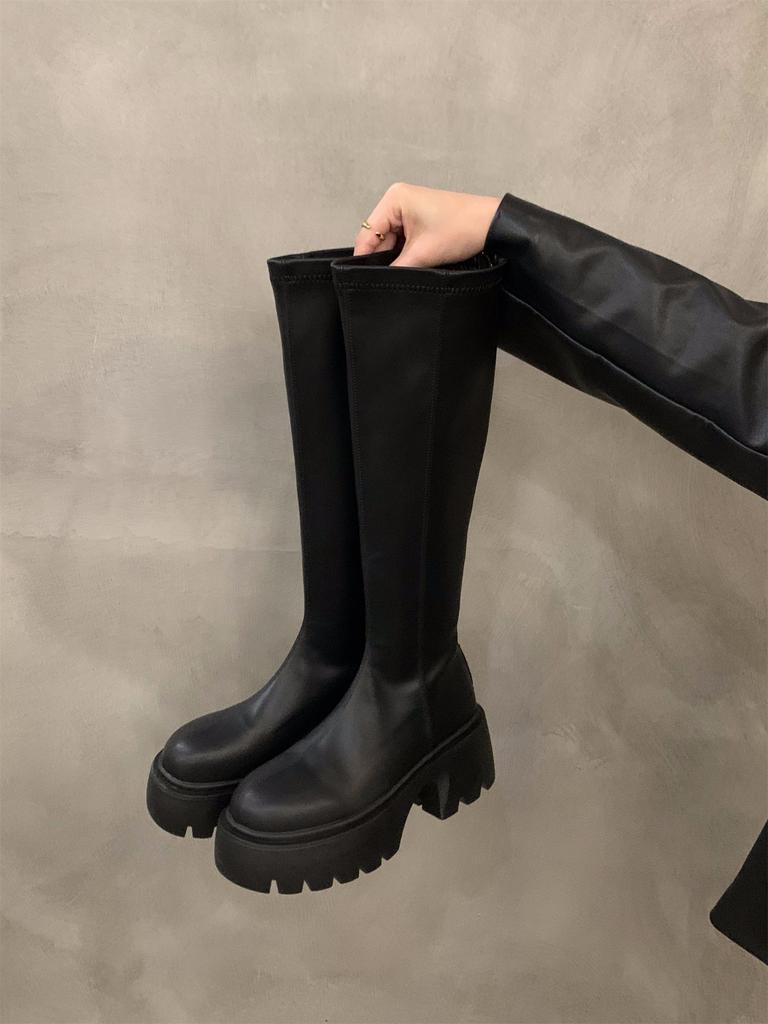 Маленькие узкие длинные рыцарские сапоги на толстой подошве, женская обувь 2025 года, новые бархатные черные сапоги средней высоты