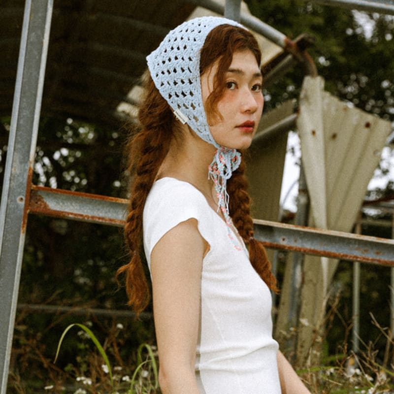 Шапочка крючком «Цветок» от Naked Surf Club (Голубое небо)