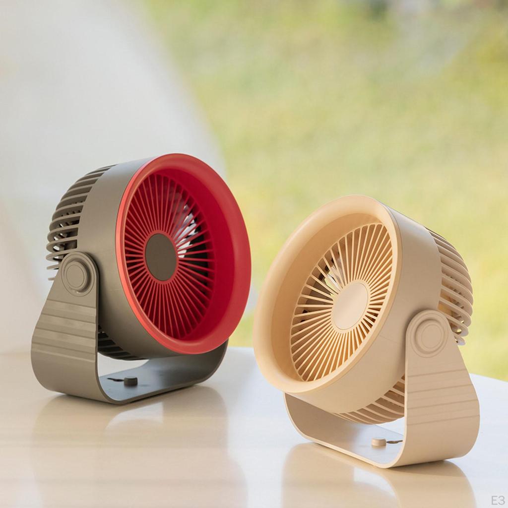 Компактный вентилятор с регулируемым углом наклона и несколькими скоростями для использования в домашнем офисе