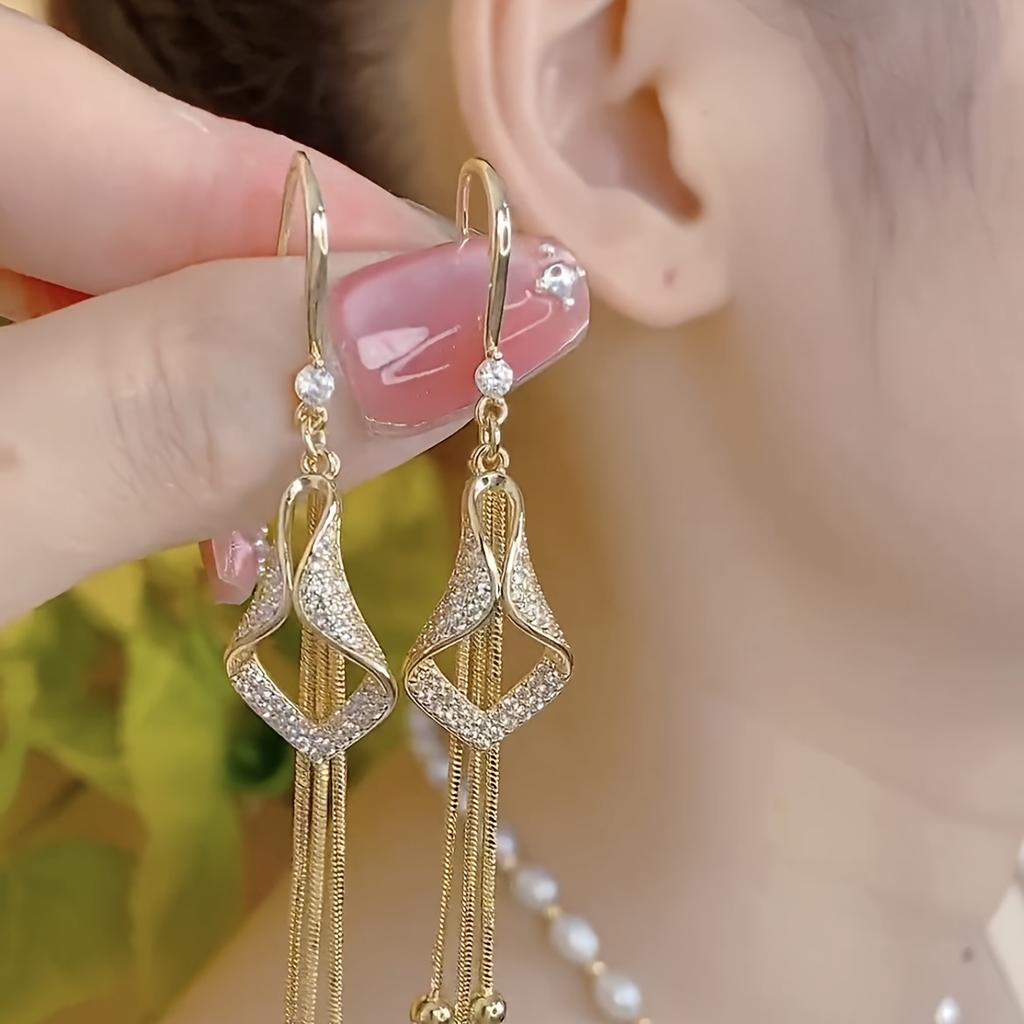 Элегантные серьги-кисточки с кристаллами, длинные драпированные серьги из сплава с синтетическими стразами, медные иглы для ушей