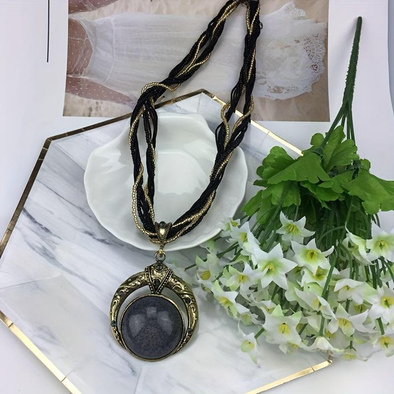 Handmade Woven Rice Beads Necklace Bohemian Vintage Round Gemstone Pendant Necklace Casual Unisex Neck Accessories