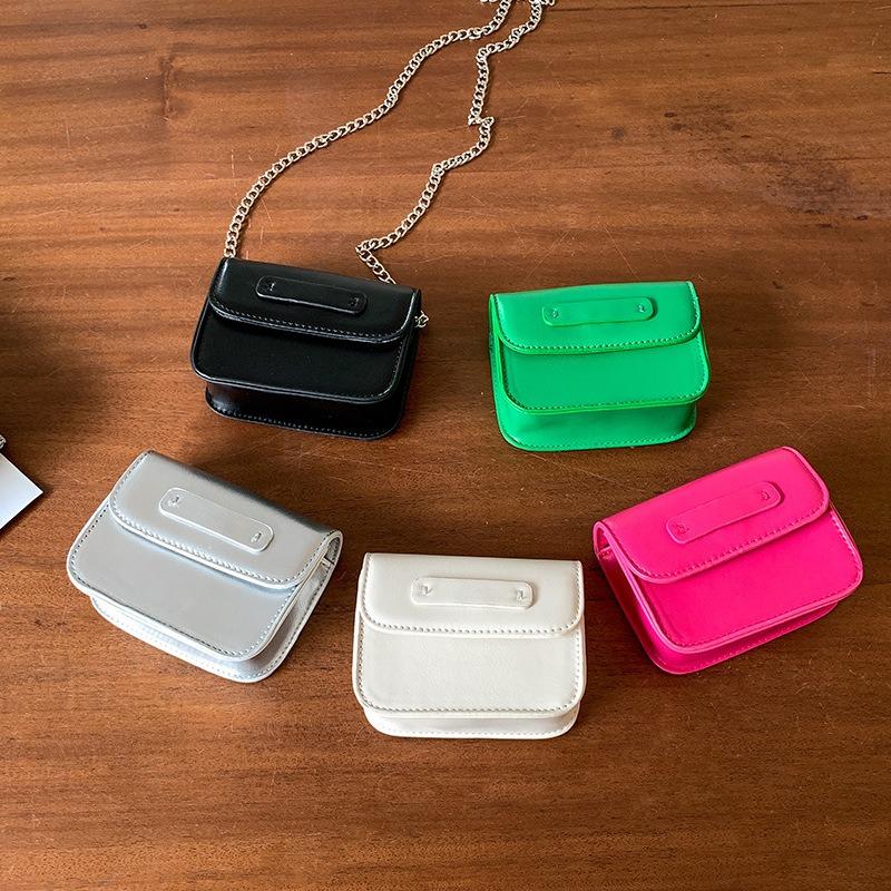 Серебряная сумка мини на плечо минималистичный стиль маленькая квадратная сумка модная милая кожаная помада мессенджер цепочка сумка женская