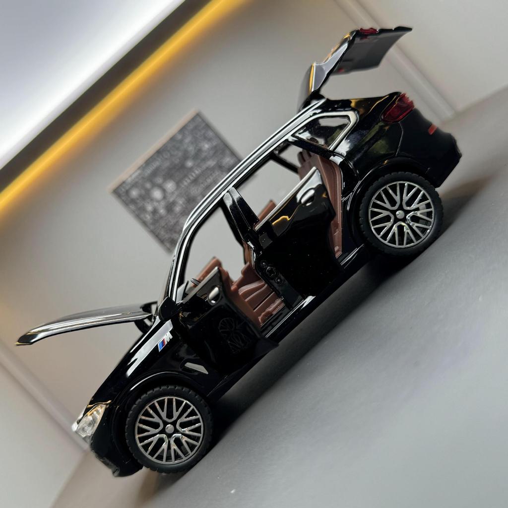 1/32 BMW X5 Внедорожник Сплав Автомобиль Литая Модель Звук и Свет Оттяжка Игрушка Коллекция Декоративный Подарок Мальчики Домашний Декор