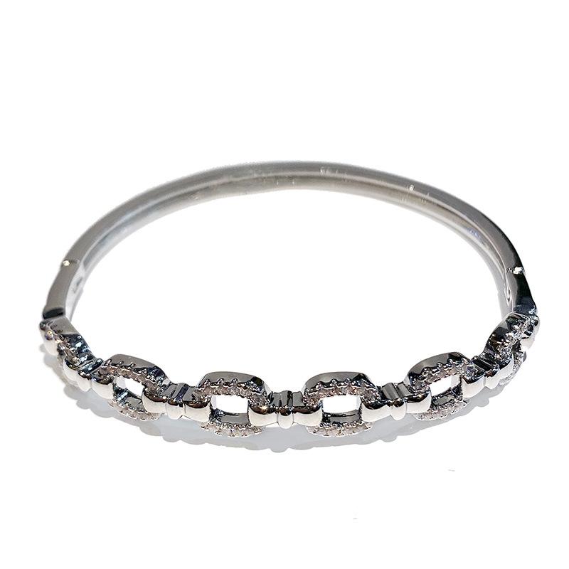 Copper Plated Exaggerated Jewelry Ins Fashion, Light Luxury Temperament, High-end Sense, Simple Bracelet