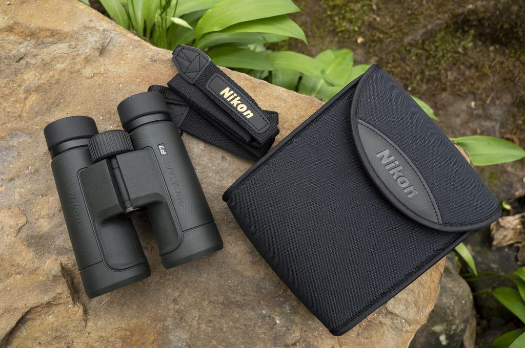 Nikon PROSTAFF P7 10x30 Binoculars 10x Magnification 30mm Aperture Charcoal Gray Bird Watching Concerts Sports Travel
