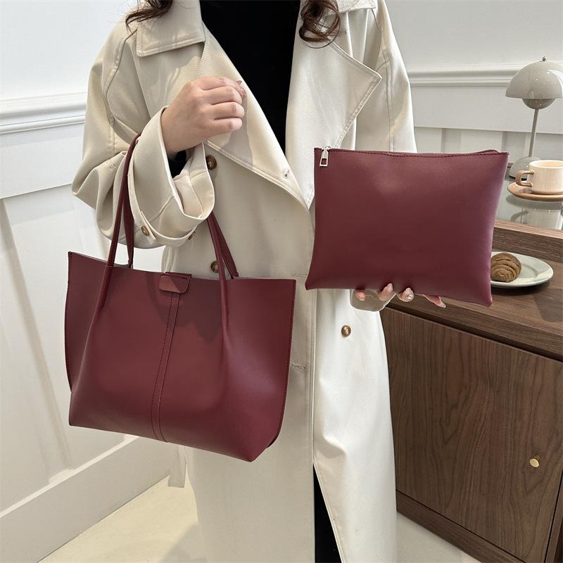Korean Version of Solid Color Simple Niche Design Versatile Sewing Line Bag Women's Bag Is Popular This Year, Large-capacity Shoulder Armpit Bag