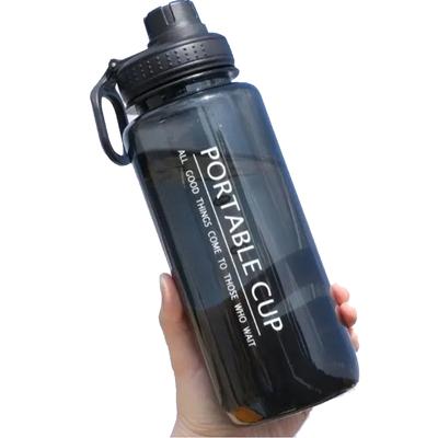 Черная бутылка для воды Fitness Water Bottle объемом 600 мл от NEEDIVYOU, прочная герметичная конструкция для повседневного использования
