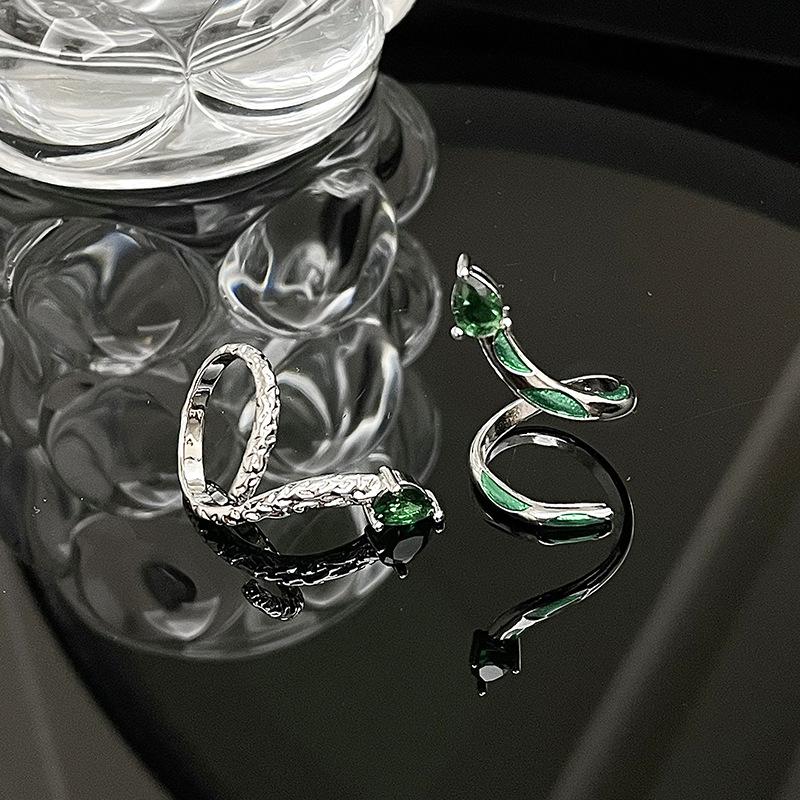 Кольцо-сустав в виде зеленой змеи Слизерина, нишевый дизайн, легкая роскошь, циркон высокого класса, кольцо с открытой шинкой в темном стиле