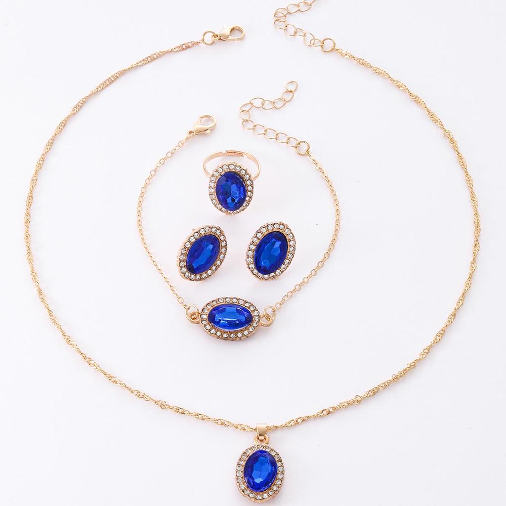 Комплект свадебных украшений с овальными бриллиантами в форме капли воды в Европе и Америке: Ожерелье, серьги и кольцо.