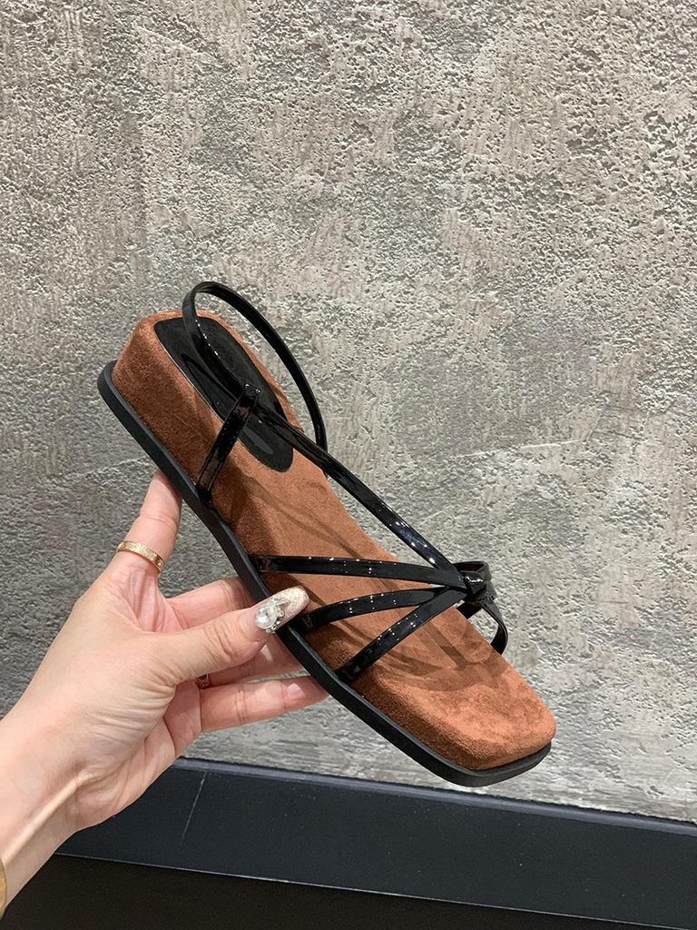 French wedge heel retro temperament sandals women's 2025 summer wear new naked pink with skirt niche thin strap Roman shoes