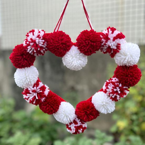Венок ко Дню святого Валентина, плюшевое помпоновое сердечко, украшение для входной двери, романтическое пушистое любовное сердечко, украшение для свадебного домашнего декора
