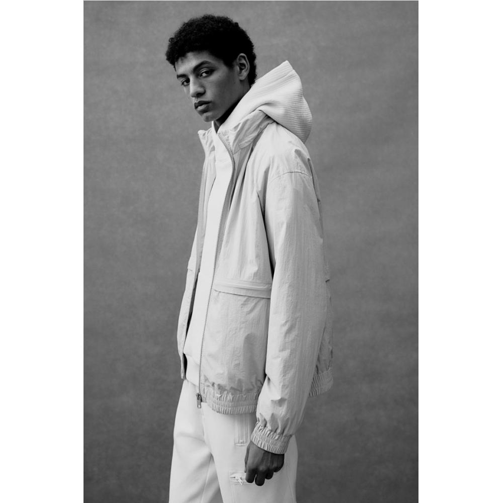 Ветрозащитная куртка из нейлона HM свободного кроя, светло-бежевого цвета