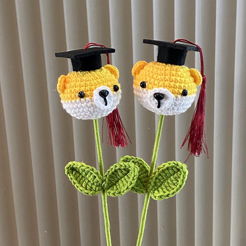 2026 Graduation Gifts for Teacher Season Crochet Flowers Hand-knitted Artificial Flowers Bouquet Crochet Flower Graduation Gift