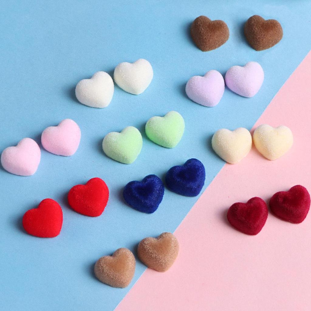 14 мм Плюшевая flocked-нашивка в форме сердца для DIY заколок для волос, чехлов для телефонов, магнитов, пряжек для обуви и аксессуаров для ювелирных изделий