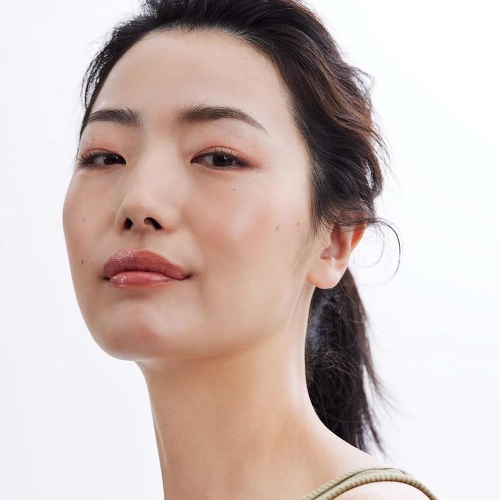 THREE Smooth Operator Высокоэффективный крем 30г 01 [Тональная основа]