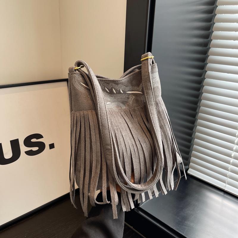 Женская сумка через плечо с кисточками Сумка через плечо