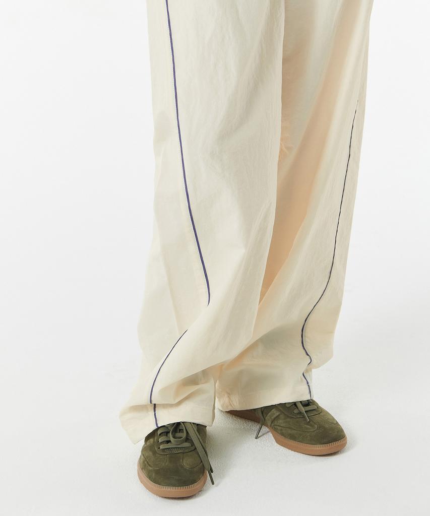 MUSINSA STANDARD WOMAN Women'S Side Line Wide Track Pants [Cream]