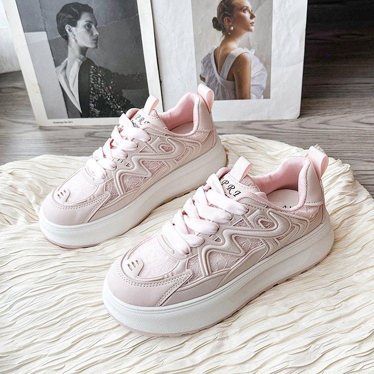 Кроссовки на толстой подошве женские летние тонкие дышащие сетчатые 2025 новые универсальные и легкие спортивные и для отдыха маленькие белые кроссовки