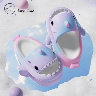 Детские нескользящие тапочки Shark для купания в помещении - милые летние сандалии для мальчиков и девочек