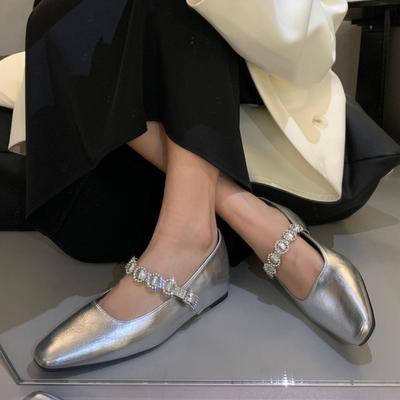 Туфли-лодочки с пряжкой из стразов, на низком каблуке, темпераментные, одинарные, весна-осень 2025, французские новые туфли на маленьком квадратном каблуке для вечера