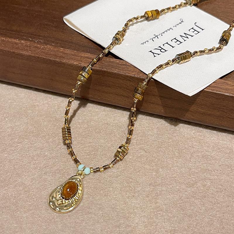 Ожерелье Maillard Retro с камнем тигровый глаз — стильная, универсальная и элегантная цепочка на ключицу для женщин