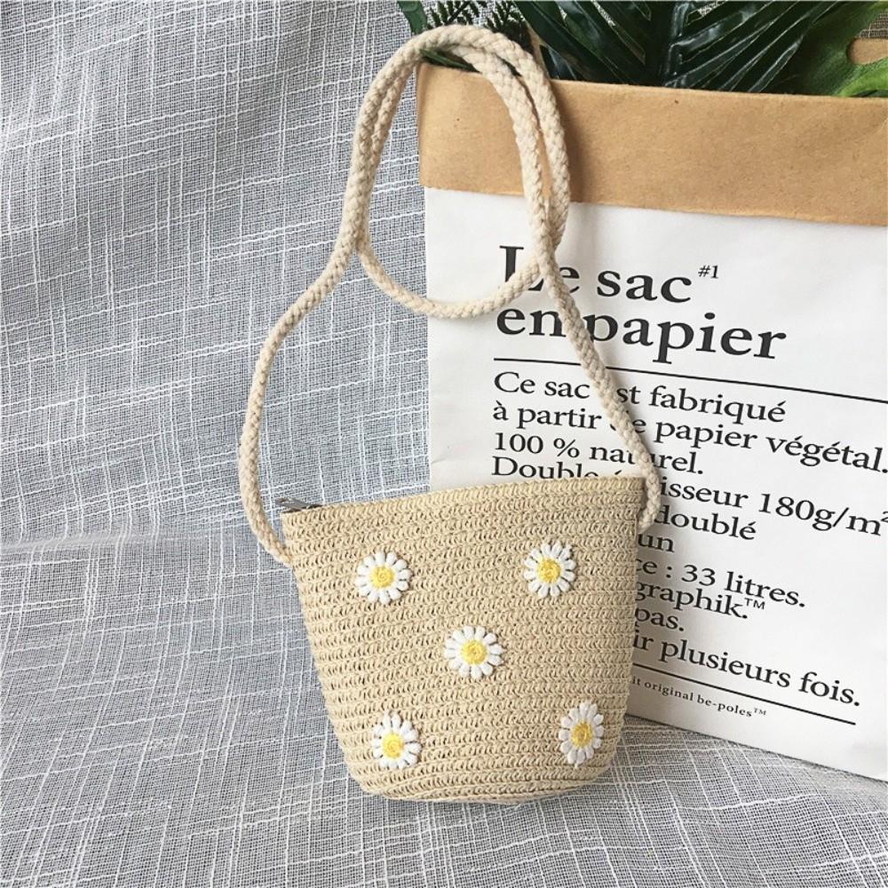 Natural Material Flower Pattern Crossbody Bag Weave Design Children Shoulder Bag Holiday