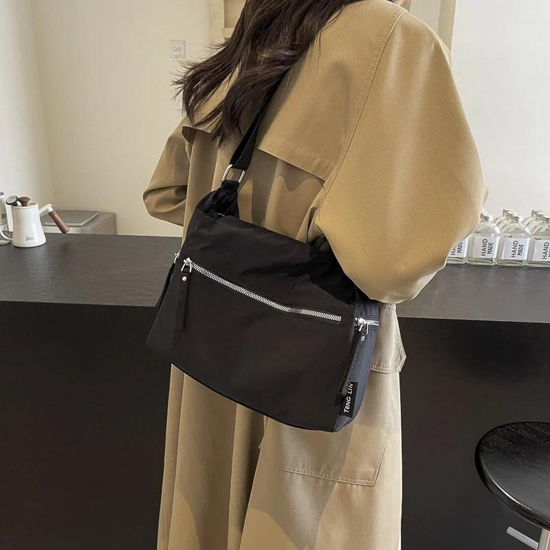 Monochromatic Decorative Nylon Shoulder Bag for Women with Zipper Casual Crossbody Bag