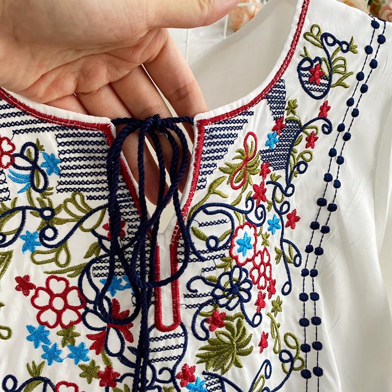 Holiday Retro Ethnic Embroidery Dresses Women Vintage V-neck Tassel Lace Up Dress Party Long Sleeve Fashion Long Dress Loose New