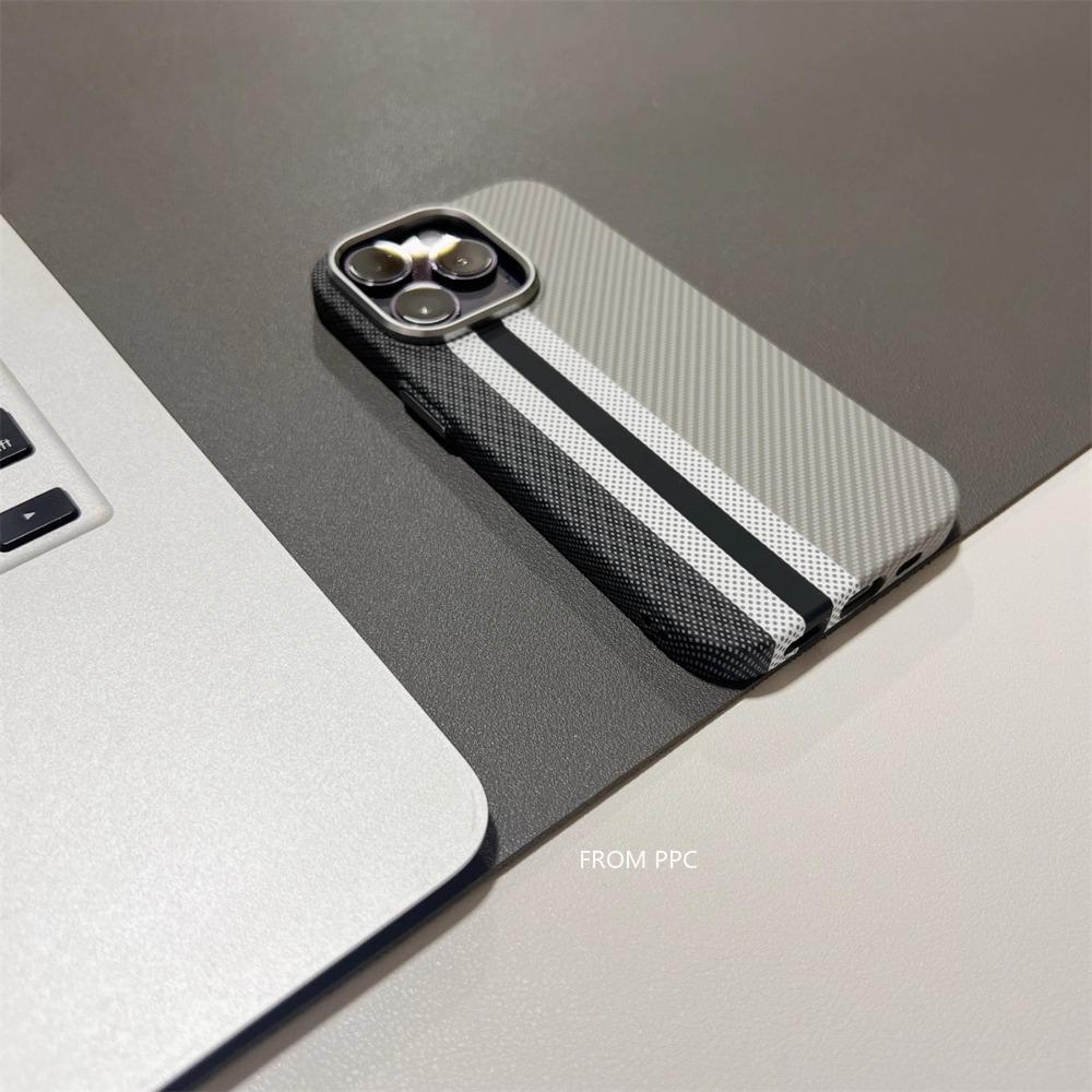 Для MagSafe Рельефный чехол из углеродного волокна для iPhone 17 Pro Max 15 16 Pro Чехол для телефона Металлическая рамка камеры Защитная оболочка Жесткий чехол