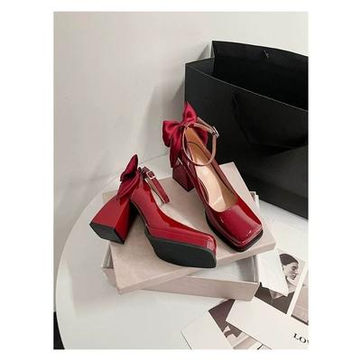 Модные маленькие красные туфли на квадратном каблуке для свадьбы женские 2025 весна и осень новые свадебные туфли платформа приподнятая платформа Мэри Джейн