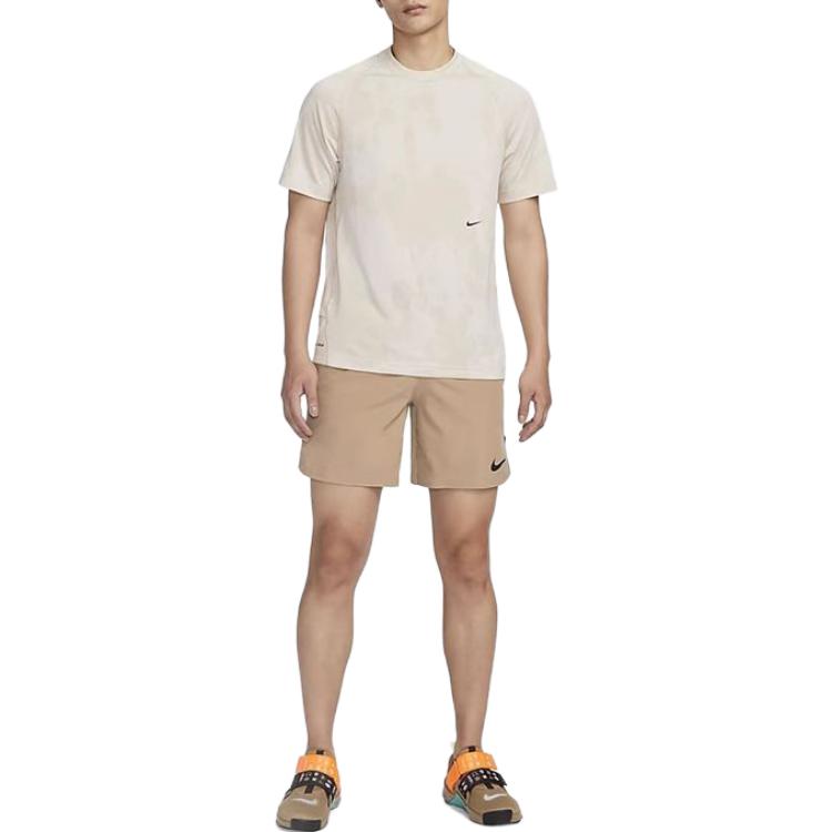 Новые мужские футболки Nike бежевые DX6955-126