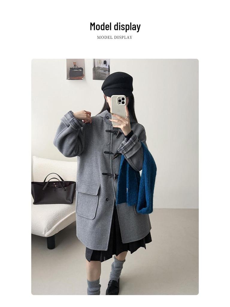 Женское пальто средней длины из шерстяной смеси в стиле преппи от E-Family с капюшоном и застежкой-пуговицей.