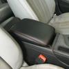 Volkswagen Touran 04-12 Кожаная накладка на центральный подлокотник - Аксессуар для интерьера автомобиля